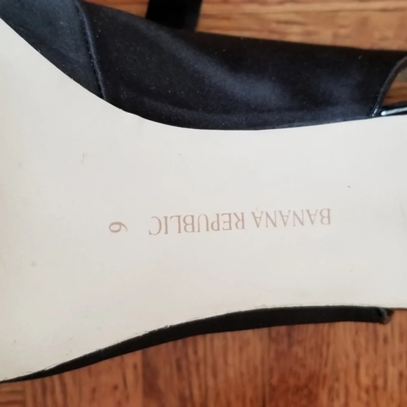 Banana Republic open toe pump sz 9 - Picture 8 of 8